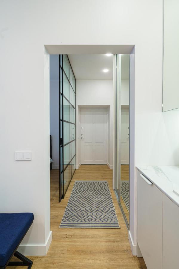 Moder Chic In Center-prime Huoneisto *