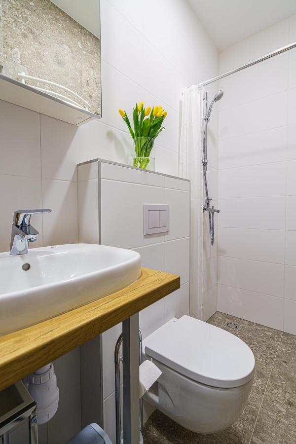 Moder Chic In Center-prime Huoneisto